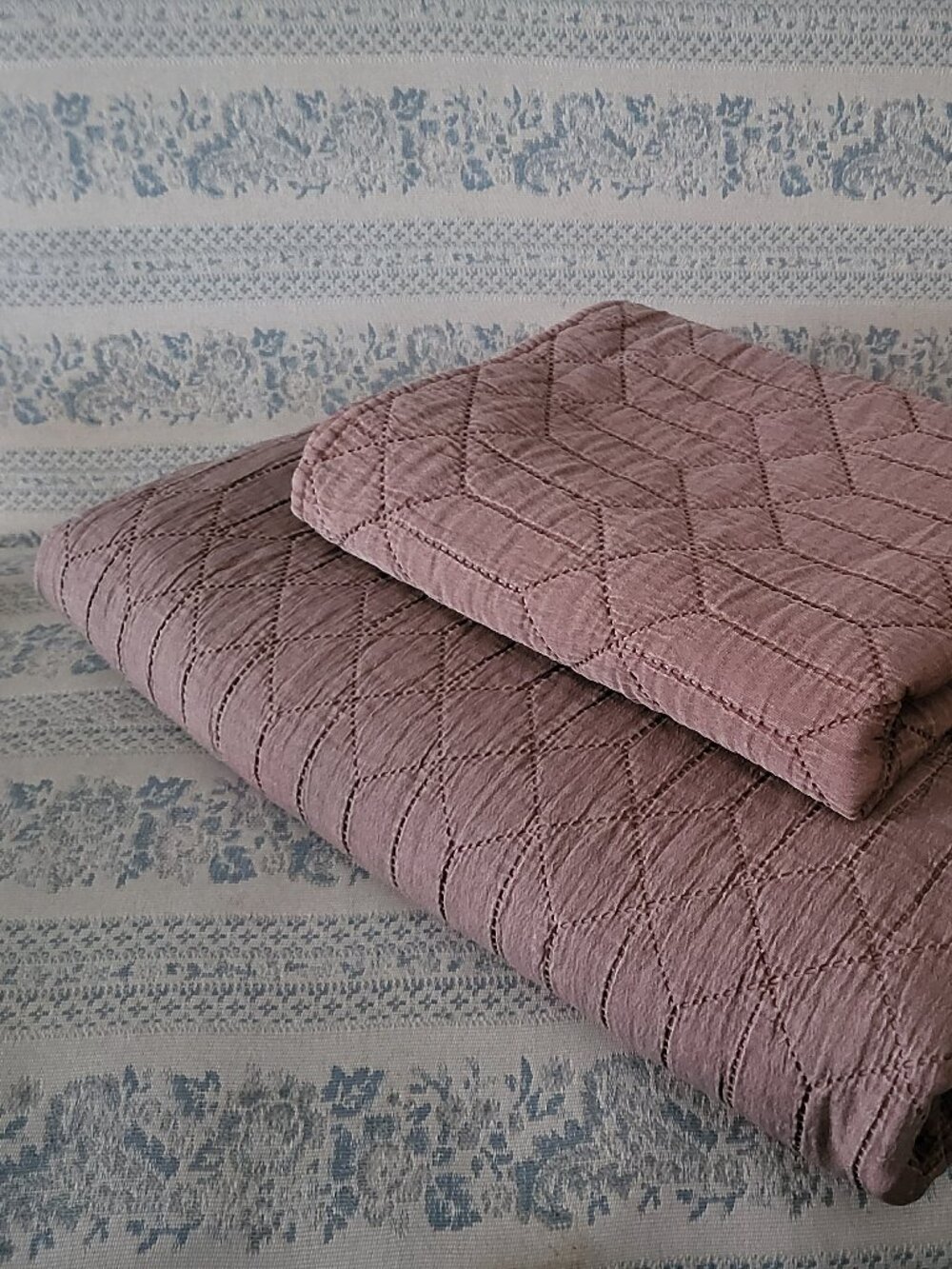 Bedding Set Coral Pink Boho Diamond Quilted Twin Coverlet